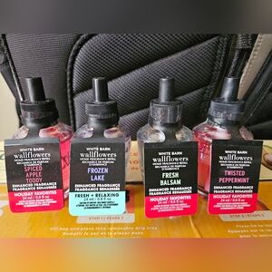 NWT Bath and Body Works Holiday Wallflower Refills